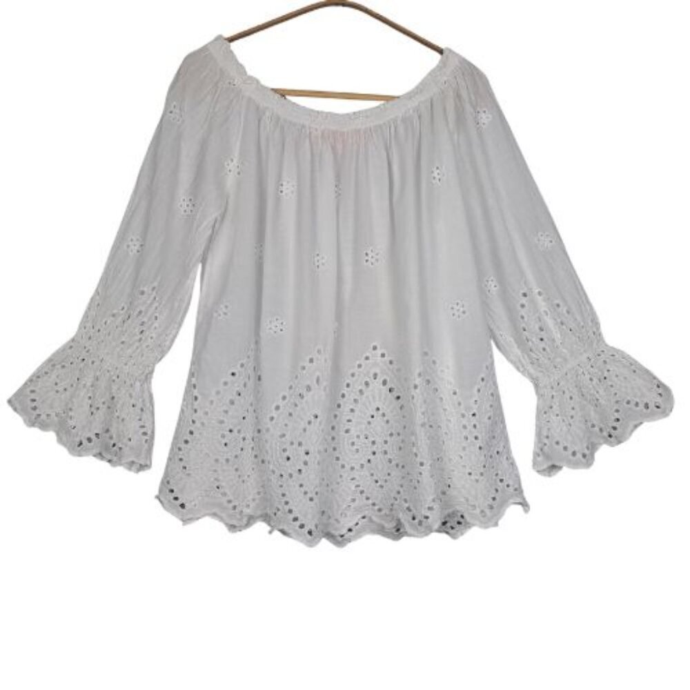 Scandal Buttercup Eyelet Lace Blouse - Picture 3 of 7